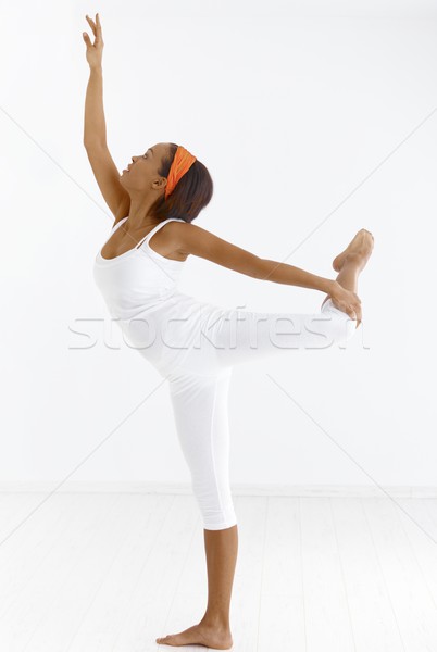Etnische ballet portret mooie balletdanser pose Stockfoto © nyul