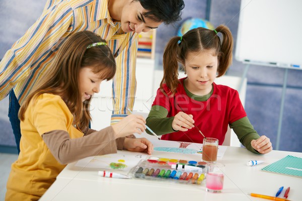 Enfants peinture art classe école élémentaire élémentaire Photo stock © nyul