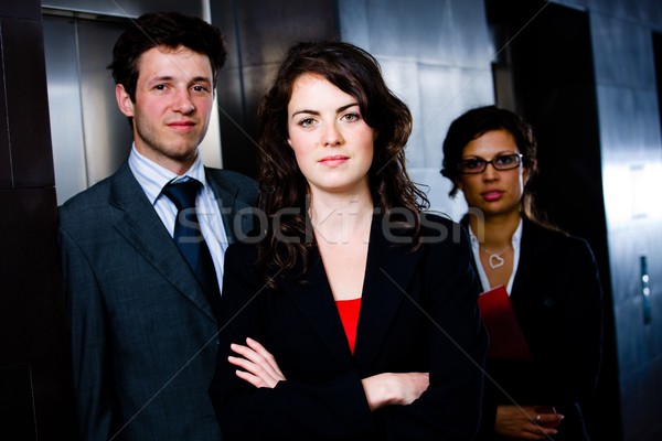 Feliz jovem pessoas de negócios retrato bem sucedido equipe de negócios Foto stock © nyul