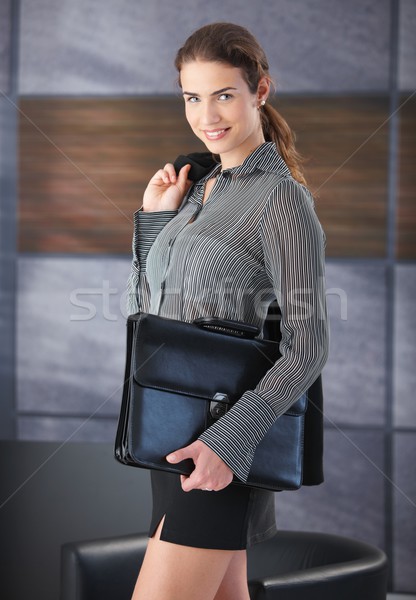 Stockfoto: Gelukkig · vrouwelijke · sollicitatiegesprek · mooie · zakenvrouw · glimlachend