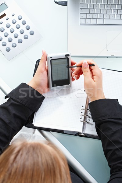 Kobiet strony pda ekran dotykowy komputera igła Zdjęcia stock © nyul