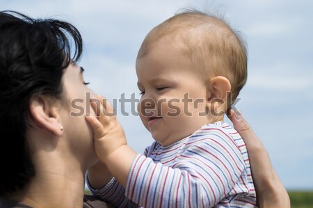 Touch intiem moment baby familie Stockfoto © nyul
