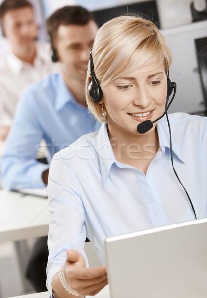 Stock foto: Porträt · Kundendienst · Betreiber · jungen · sprechen · Headset