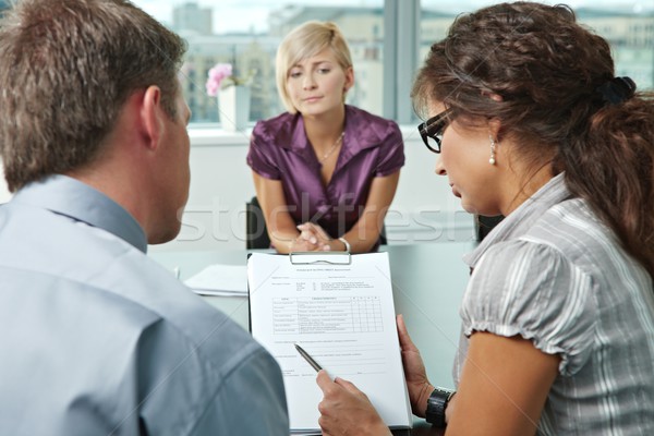 Entretien d'embauche femme demandeur épaule vue accent [[stock_photo]] © nyul