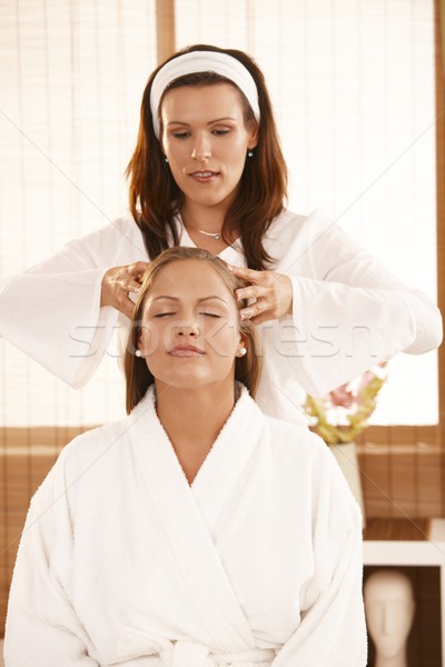 Masażysta głowie masażu dzień spa kwiat Zdjęcia stock © nyul