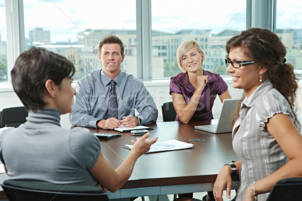 Stock foto: Geschäftsleute · Sitzung · Büro · Gruppe · jungen · sprechen