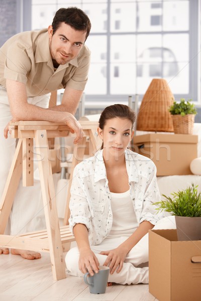 Foto stock: Movimiento · casa · cajas · alrededor · sonriendo