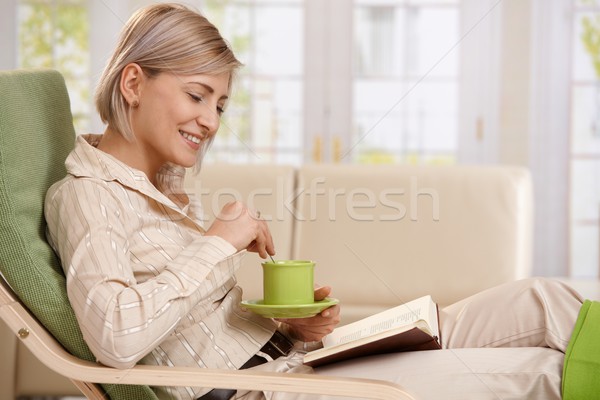 Foto stock: Mujer · lectura · café · sesión · sillón · libro