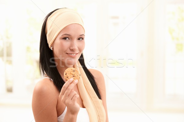 Feliz mujer cookie retrato mujer atractiva Foto stock © nyul