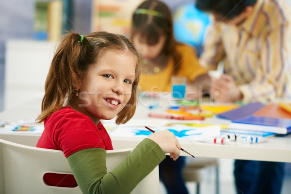 élémentaire âge écolière peinture portrait heureux Photo stock © nyul