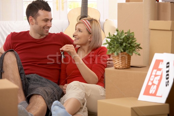 Stock fotó: Boldog · pár · új · otthon · ül · középső · dobozok