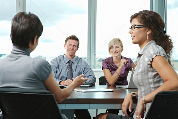 Stock foto: Geschäftsleute · Sitzung · Büro · Gruppe · jungen · sprechen