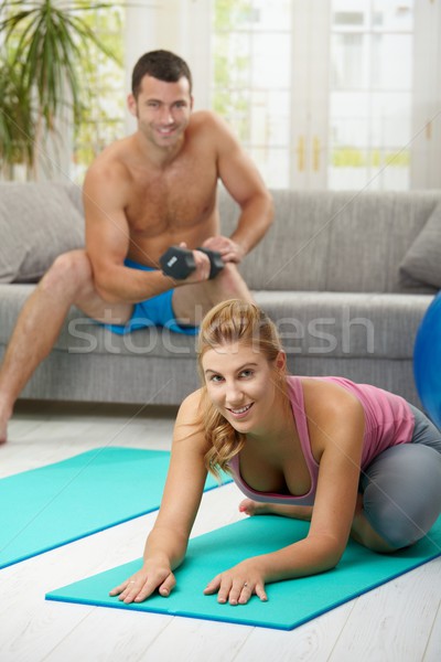 [[stock_photo]]: Maison · jeunes · femmes · fitness · musculaire · homme