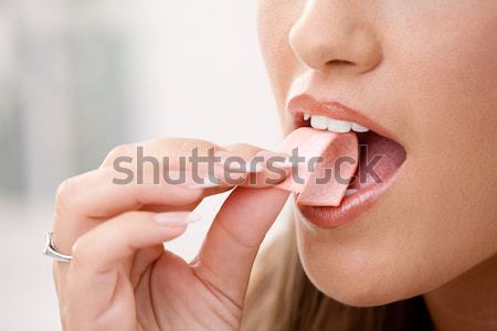 Gum primo piano dettaglio donna Foto d'archivio © nyul