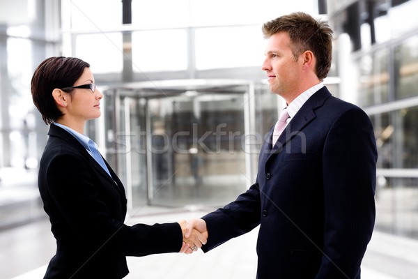 Business handdruk zakenlieden handen schudden entree deur Stockfoto © nyul