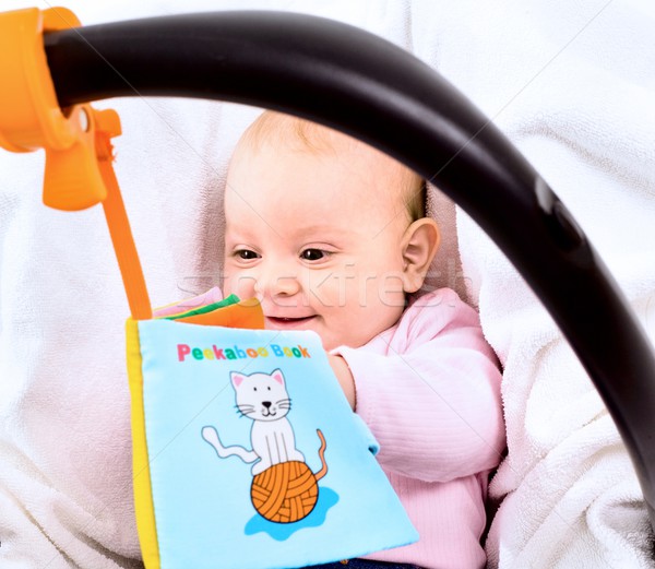 Baby spielen Geschichte Buch Sitzung Familie Stock foto © nyul