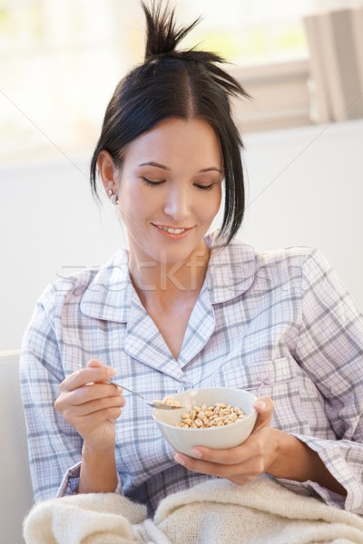 少女 穀物 朝食 ホーム 笑みを浮かべて 笑顔 ストックフォト © nyul