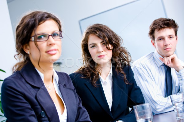 Equipo gente de negocios sesión reunión Foto stock © nyul