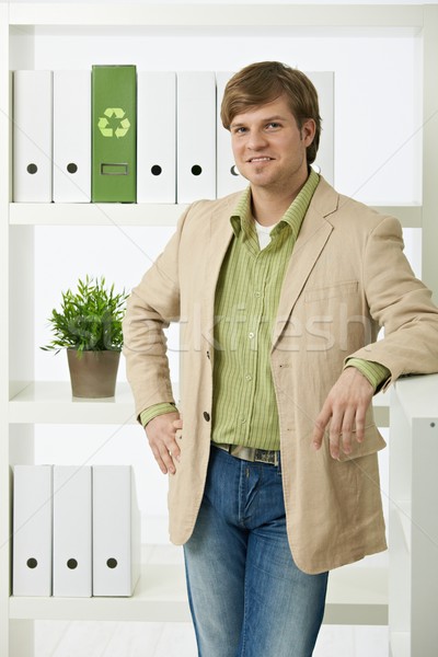 Сток-фото: бизнесмен · позируют · служба · счастливым · молодые · зеленый