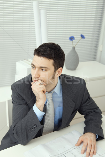 építész gondolkodik visel szürke öltöny ül Stock fotó © nyul