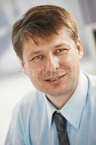 Portret zakenman kantoor naar camera Stockfoto © nyul
