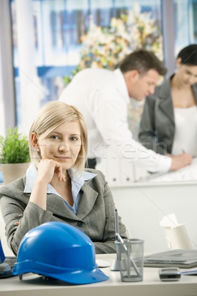 Foto stock: Sorridente · estilista · sessão · secretária · outro · mulher