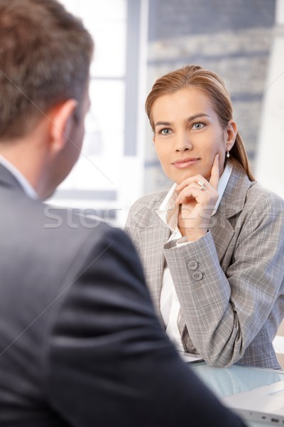 Foto stock: Mujer · de · negocios · masculina · hermosa · solicitante · brillante · oficina