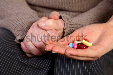 Ziekte het voorkomen ouderen hand Stockfoto © ocskaymark