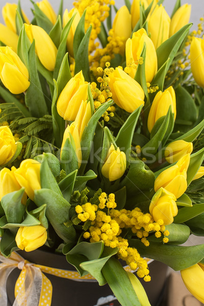 Hellen Frühling Bouquet Tulpen Blumen Mütter Stock foto © olira