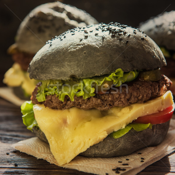 Groß schwarz burger Rindfleisch Fleisch Käse Stock foto © olira