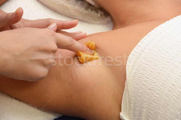 Epiláció cukor hónalj szépség fiatal fájdalom Stock fotó © olira