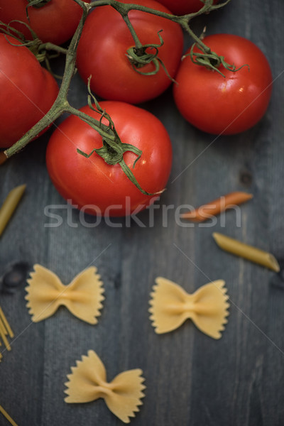 Voedsel rustiek hout pasta tomaten achtergrond Stockfoto © olira