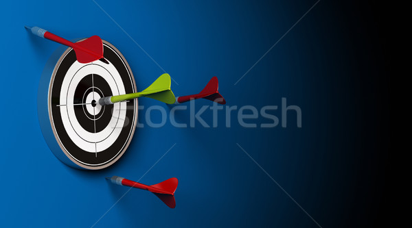 Perfekt erschossen drei rot Darts gescheitert Stock foto © olivier_le_moal