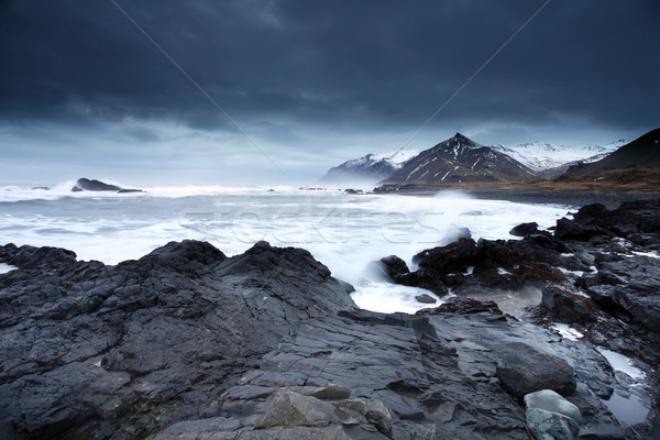 Burzliwy morza południe Islandia zmierzch arktyczny Zdjęcia stock © ollietaylorphotograp