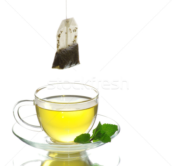 Folha de isolado branco vidro Foto stock © Pakhnyushchyy
