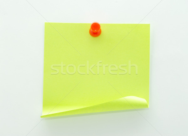Levélpapír piros gemkapocs izolált fehér papír Stock fotó © Pakhnyushchyy