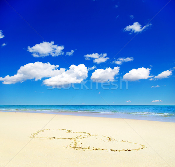 hearts drawn in the sand Stock photo © Pakhnyushchyy