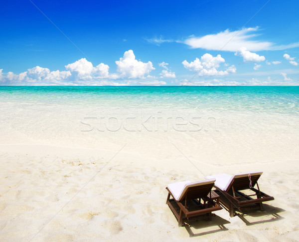 Mare frumos plajă tropical vară ocean Imagine de stoc © Pakhnyushchyy