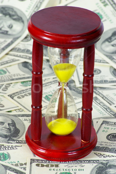 Bani nisip sticlă aur dolar afaceri Imagine de stoc © Pakhnyushchyy