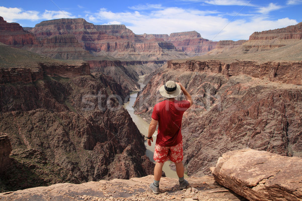 Grand Canyon uzun yürüyüşe çıkan kimse ayakta aşağı bakıyor granit manzara Stok fotoğraf © pancaketom