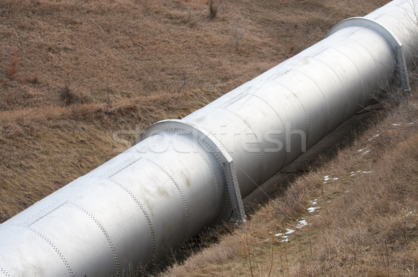 Wasser Pipeline groß Silber nach unten braun Stock foto © pancaketom
