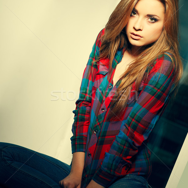 красивой девушки сидят подоконник женщины моде Сток-фото © pandorabox