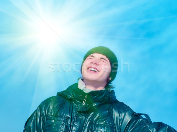 Souriant adolescent ciel bleu ciel visage heureux [[stock_photo]] © papa1266