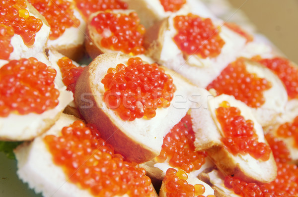 紅色 魚子醬 盤 三明治 奶酪 早餐 商業照片 © papa1266