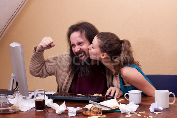 Nerd succès ordinateur baiser fille papier [[stock_photo]] © Pasiphae