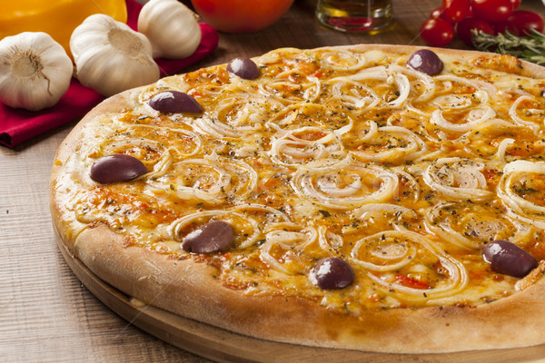 Traditional italian pizza ingrediente brânză Imagine de stoc © paulovilela
