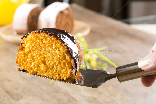 Gâteau aux carottes chocolat tranche table texture gâteau Photo stock © paulovilela