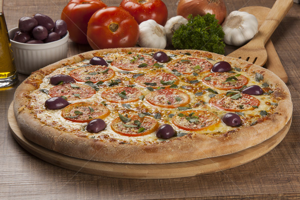 традиционный итальянский пиццы Ингредиенты сыра Сток-фото © paulovilela