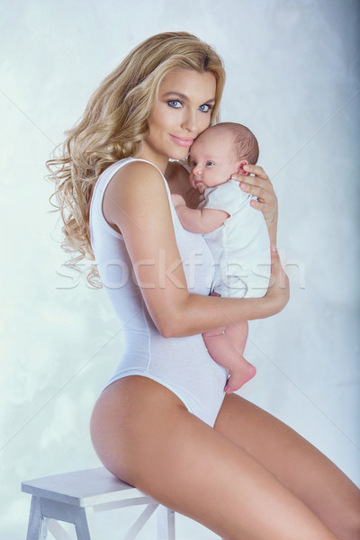 Jungen Mutter wenig Baby schönen halten Stock foto © PawelSierakowski