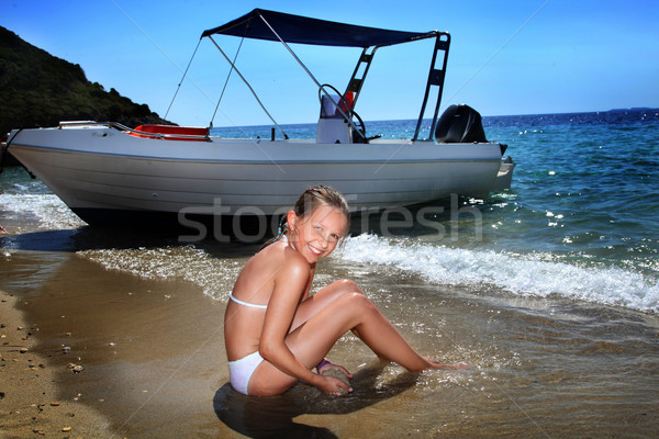 Ziemlich Urlaub jungen schönen Sitzung Stock foto © PawelSierakowski